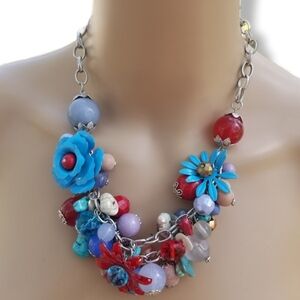 NENA JEWELRY BRIGHT FLORAL MEDLEY CLUSTER BEADED CHAIN NECKLACE